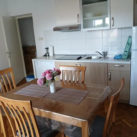 Apartament Piadora Banjol