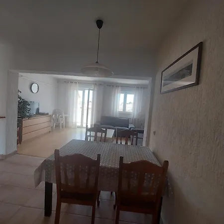 Piadora Apartment *