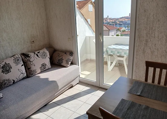 Piadora شقة Banjol